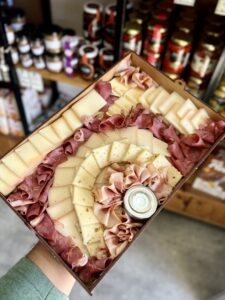 Medium Box Raclette et Charcuterie (4-6 personnes)